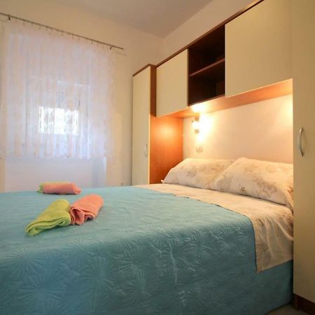 Apartment Noemi In City Center Пореч Екстериор снимка