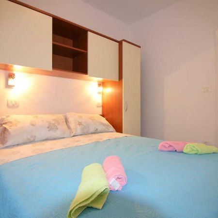Apartment Noemi In City Center Пореч Екстериор снимка