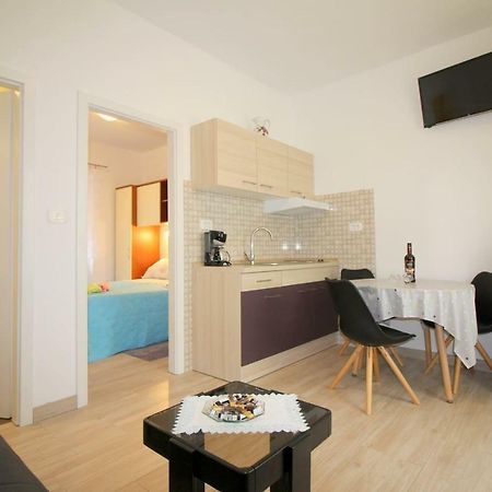 Apartment Noemi In City Center Пореч Екстериор снимка